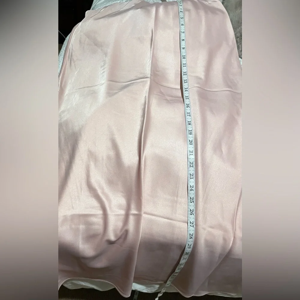 Aleeza Paris Dusty Pink Motif Satin Slip Skirt - Picture 13 of 15